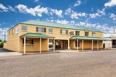 Soldiers Motel - New Castle Holiday 12