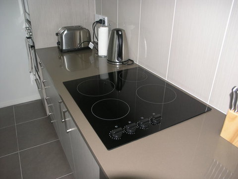 Kesh At Hudson Square - New Castle Holiday 25