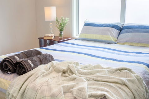 One Of A Kind Apartments - New Castle Holiday 30