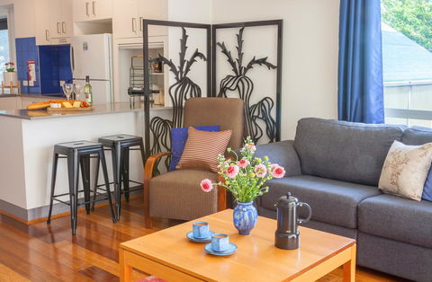 One Of A Kind Apartments - New Castle Holiday 33