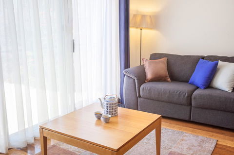 One Of A Kind Apartments - New Castle Holiday 24