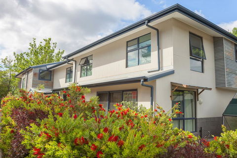 One Of A Kind Apartments - New Castle Holiday 38
