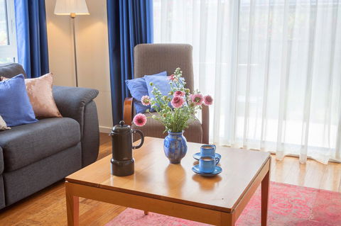 One Of A Kind Apartments - New Castle Holiday 34