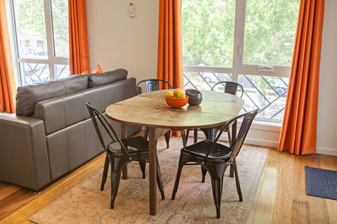 One Of A Kind Apartments - New Castle Holiday 5