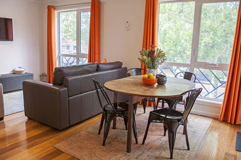 One Of A Kind Apartments - New Castle Holiday 4