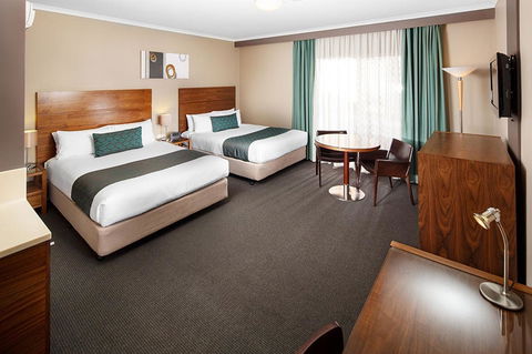 Quality Hotel Dickson - New Castle Holiday 3