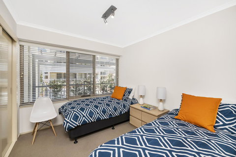 Accommodate Canberra - The Summit - New Castle Holiday 11