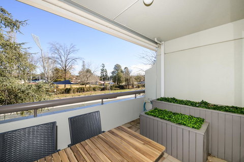 Accommodate Canberra - The Summit - New Castle Holiday 8