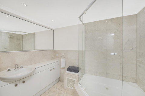 Accommodate Canberra - The Summit - New Castle Holiday 12