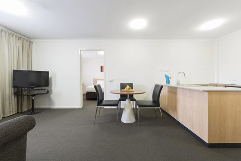 Ramada Encore Belconnen - New Castle Holiday 9