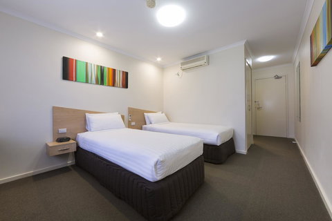 Ramada Encore Belconnen - New Castle Holiday 14