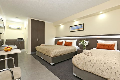 Morphettville Motor Inn - New Castle Holiday 13