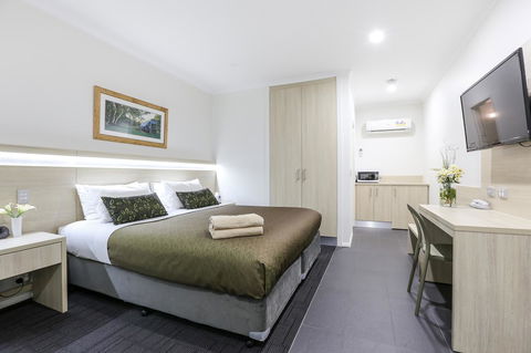 Morphettville Motor Inn - New Castle Holiday 11