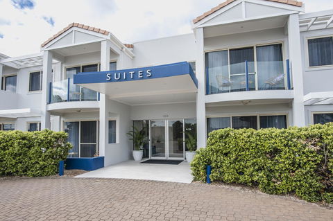 Marina Hotel - New Castle Holiday 20