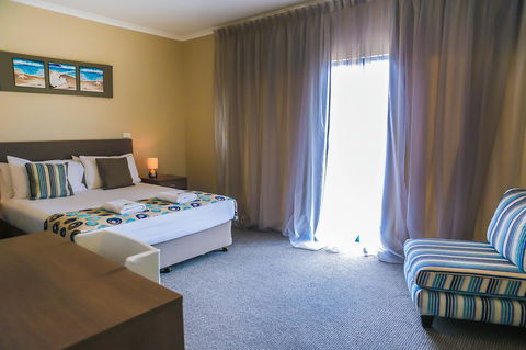 Marina Hotel - New Castle Holiday 31