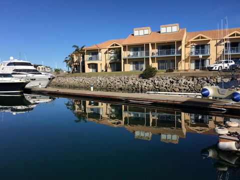Marina Hotel - New Castle Holiday 35