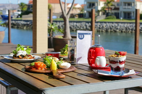 Marina Hotel - New Castle Holiday 40