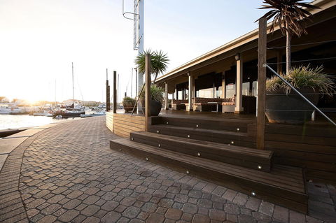 Marina Hotel - New Castle Holiday 37