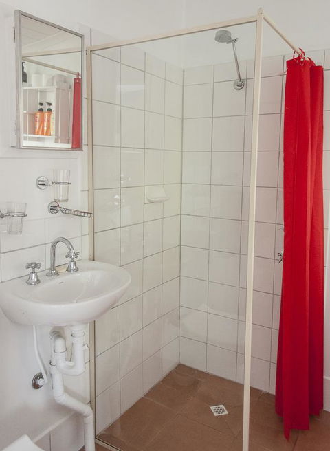 Trevalia Accommodation - New Castle Holiday 30