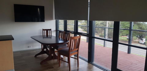 Breeze On Northbay 67 Elizabeth Crescent Carrickalinga - New Castle Holiday 3