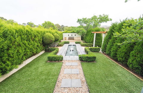 S T U D I O 22 Peaceful Retreat With Garden Views - New Castle Holiday 0
