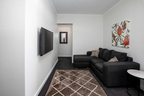 Bay 10 - Suites And Apartments - New Castle Holiday 2