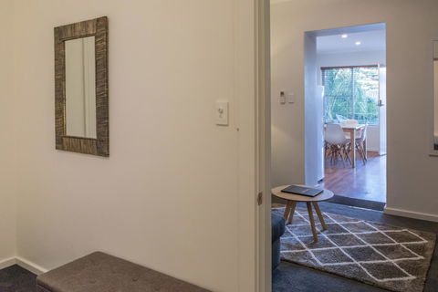 Bay 10 - Suites And Apartments - New Castle Holiday 23