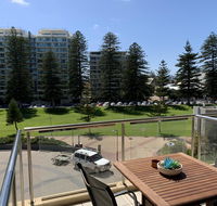 Luxury Beachside Accomodation - New Castle Holiday