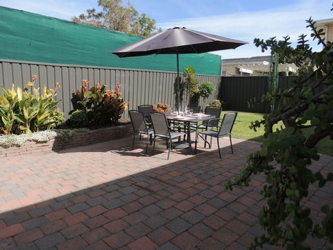 Glenelg - Marina Retreat - New Castle Holiday 29