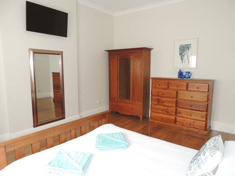 Glenelg - Marina Retreat - New Castle Holiday 19