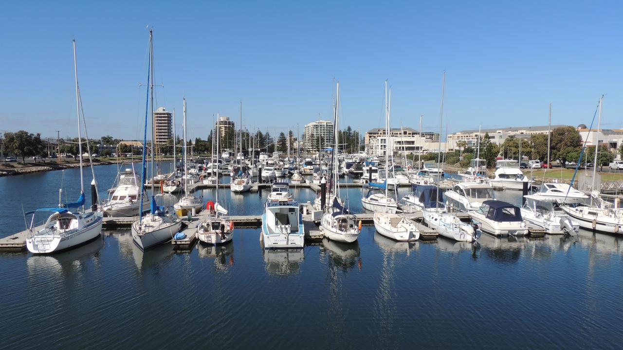 Glenelg North SA New Castle Holiday