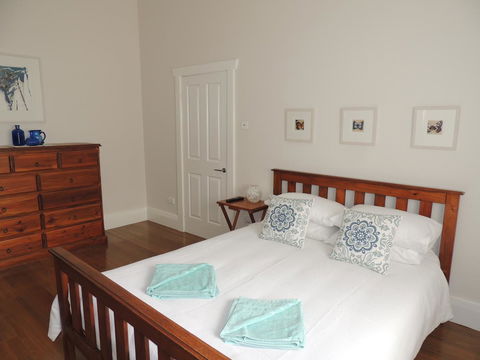 Glenelg - Marina Retreat - New Castle Holiday 20