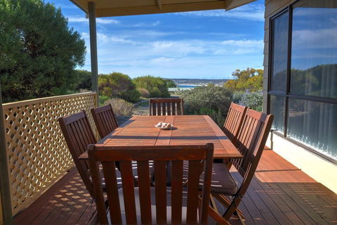 Emu Bay Holiday Homes - New Castle Holiday 6