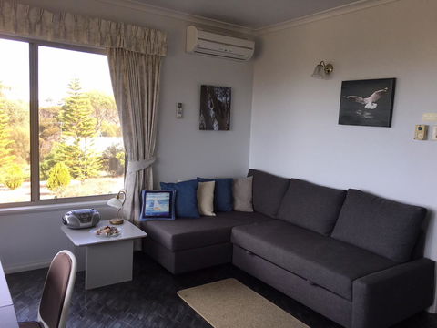 Emu Bay Holiday Homes - New Castle Holiday 37