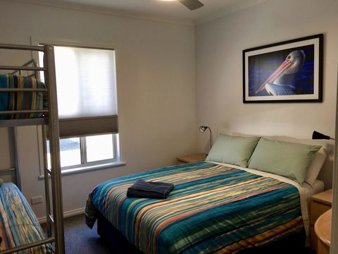 Emu Bay Holiday Homes - New Castle Holiday 18