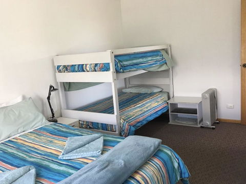 Emu Bay Holiday Homes - New Castle Holiday 12