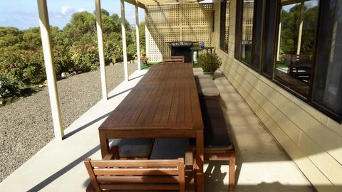 Emu Bay Holiday Homes - New Castle Holiday 13