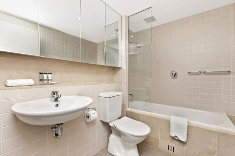 Glenelg Beach Studio - New Castle Holiday 14