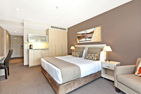 Glenelg Beach Studio - New Castle Holiday 12