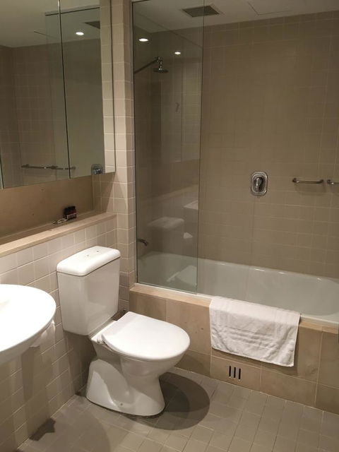 Glenelg Beach Studio - New Castle Holiday 4