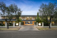 Book Wagga Wagga Accommodation Vacations New Castle Holiday New Castle Holiday