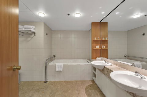Stamford Plaza Adelaide - New Castle Holiday 29