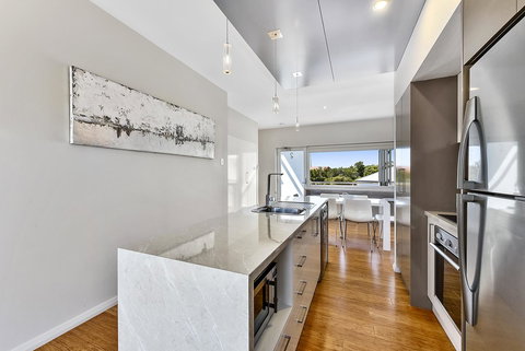 Aloha Waterfront Properties - New Castle Holiday 25