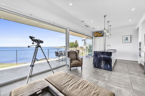 Aloha Waterfront Properties - New Castle Holiday 8