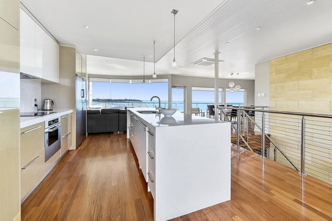 Aloha Waterfront Properties - New Castle Holiday 5