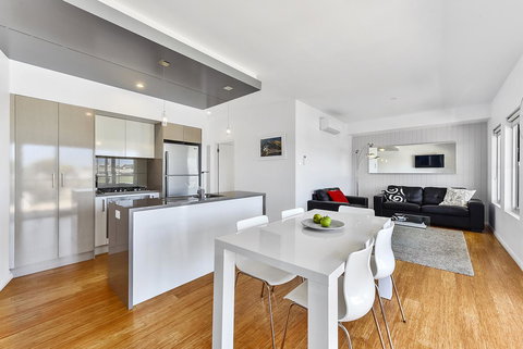 Aloha Waterfront Properties - New Castle Holiday 18