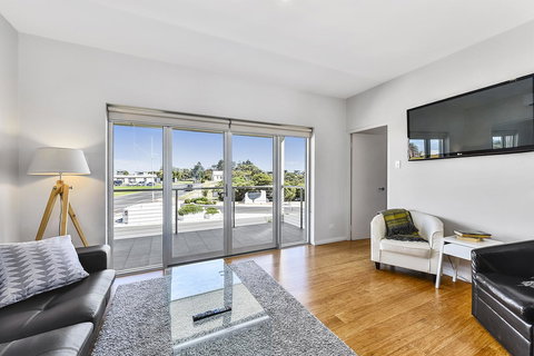 Aloha Waterfront Properties - New Castle Holiday 29