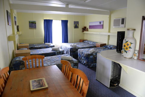 Ardeanal Motel - New Castle Holiday 44