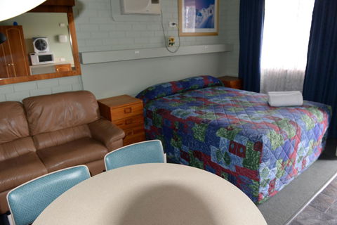 Ardeanal Motel - New Castle Holiday 43