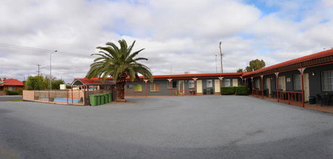 Ardeanal Motel - New Castle Holiday 6